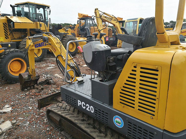 máy đào komatsu pc55mr/35mr/30/20/18/10/01 5ton/3ton/2ton/1ton đã sử dụng trong tình trạng tốt