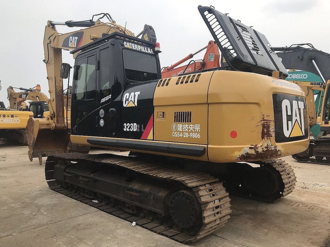 Máy thợ đào cũ CAT323 để bán trong tình trạng tốt,giá tốt thợ đào cũ