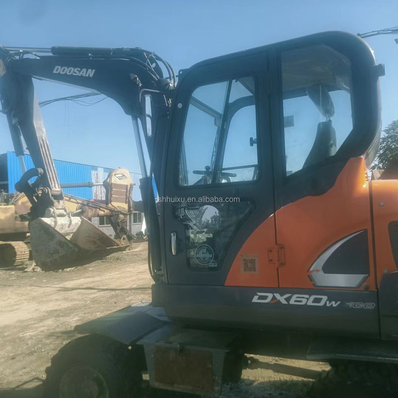 Doosan bán hàng nóng Máy đào lùn doosan dh60-7/ Máy đào mini sử dụng Doosan DX60W Giá rẻ