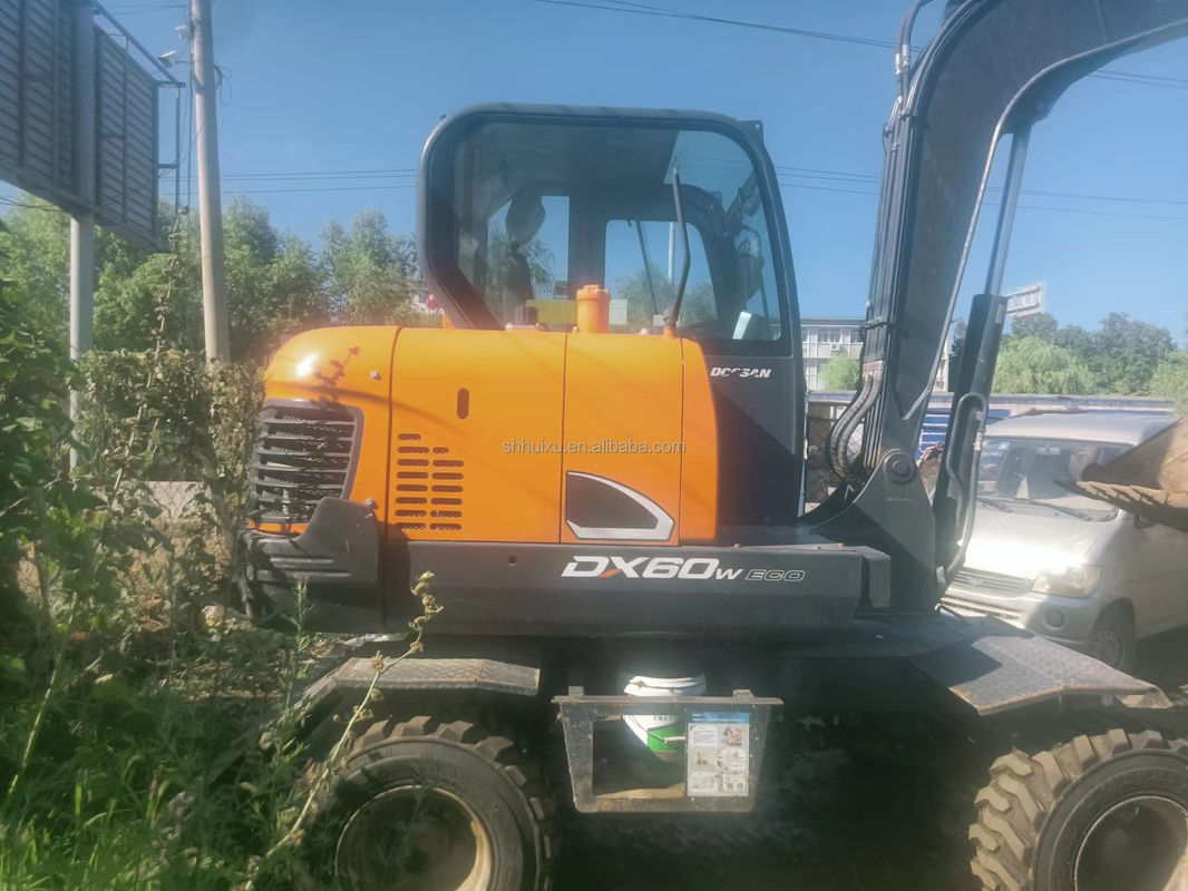 Doosan bán hàng nóng Máy đào lùn doosan dh60-7/ Máy đào mini sử dụng Doosan DX60W Giá rẻ