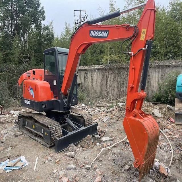 80% thợ đào cũ mới Doosan 55 thợ đào Hàn Quốc Thợ đào cũ sử dụng giá tốt