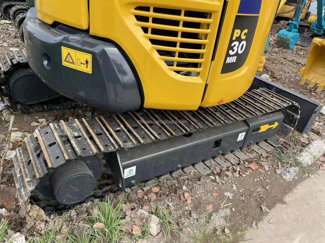 Máy đào thủy lực sử dụng komatsu30,máy đào tay thứ hai KOMATSU30 chất lượng tốt với giá rẻ để bán