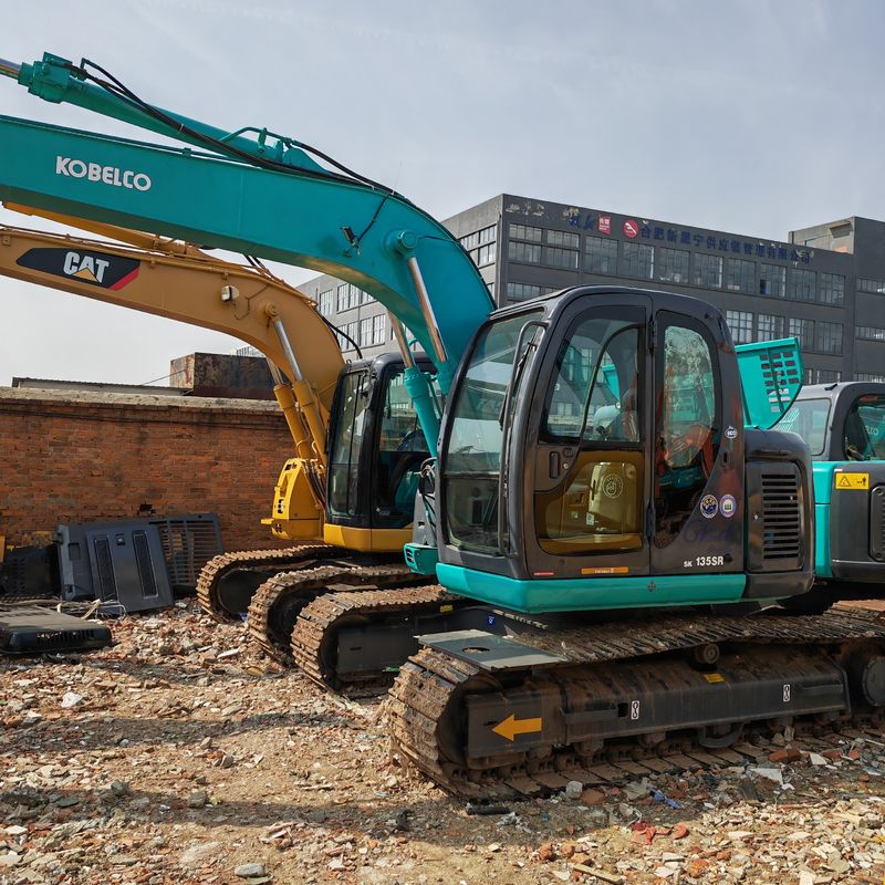 thời gian làm việc thấp máy đào crawler cũ kobelco 135/màu gốc kobelco 135 được sử dụng trong bán