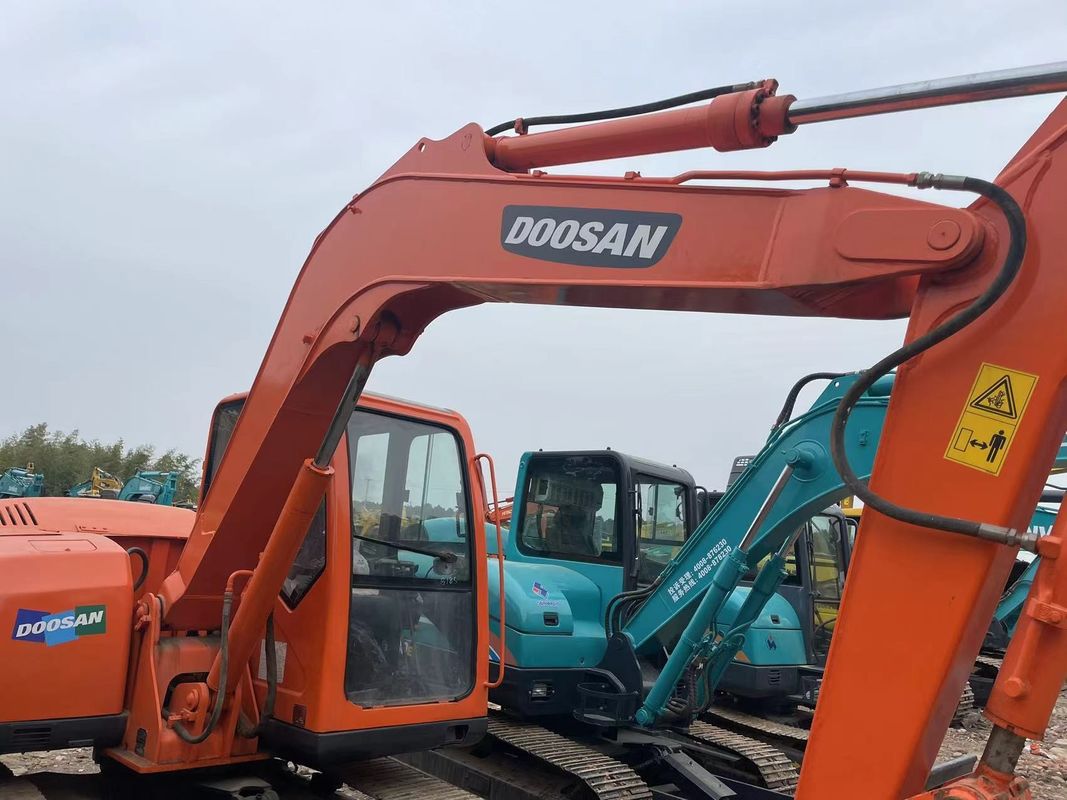 Máy đào mini sử dụng Doosan DX75 máy đào nhỏ sử dụng máy móc 6 tấn máy đào đất tay máy đào nhỏ