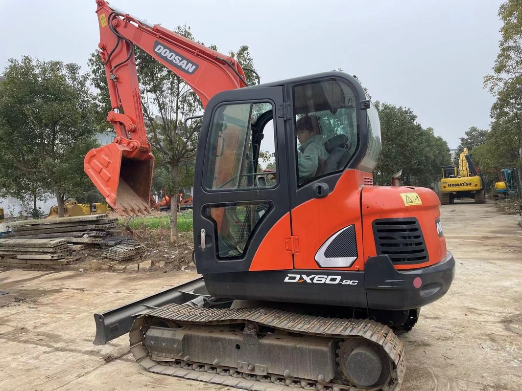 bán mini excavator cho máy đào Doosan DX60 mini xe đào mini đã sử dụng