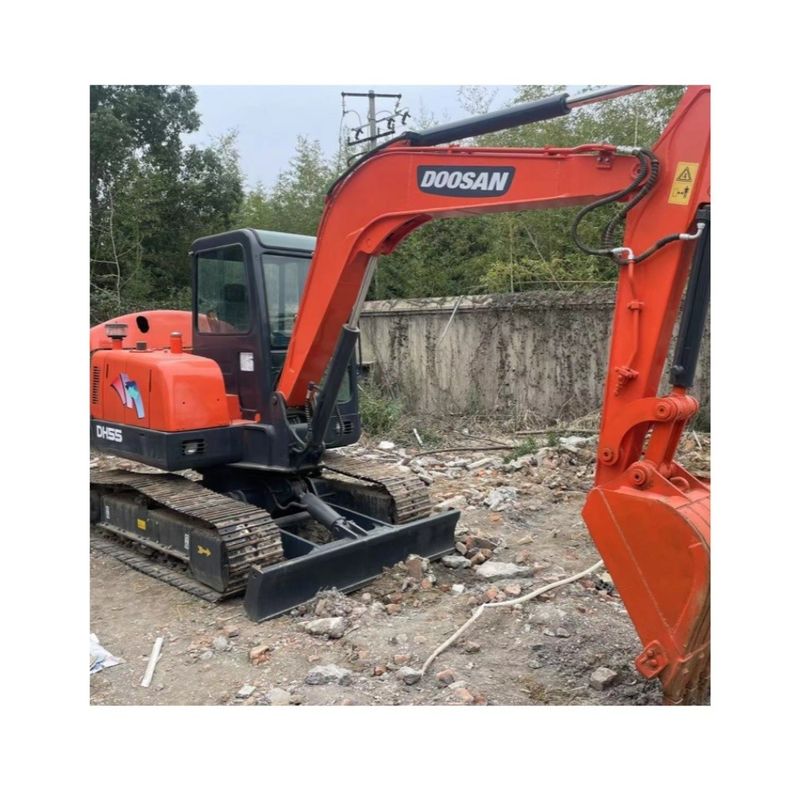 Máy đào tay hai Crawler chất lượng cao với giá thấp sử dụng Doosan55 bán máy làm đường