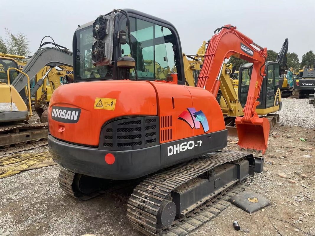 Mới bán tốt máy đào cũ Doosan DX60 máy đào cũ máy đào bò doosan DH60 giá nhà máy bán