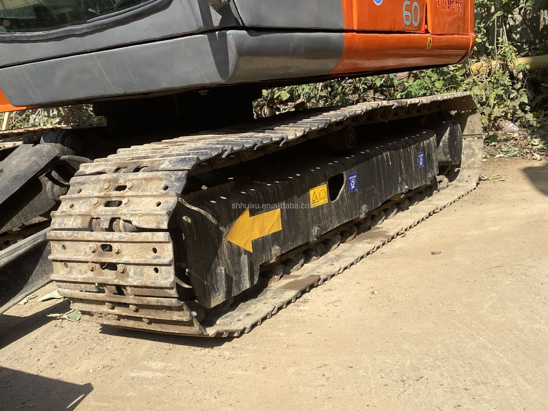 Hitachi trong cổ phiếu sử dụng Hitachi mini excavator zx60 Nhật Bản/ ZX 60 mini excavator để bán cũ Hitachi mini digger ZX60