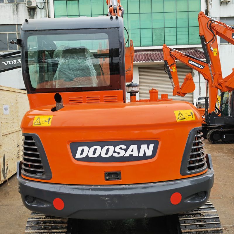 Máy đào mini Doosan Dx55 dùng cũ Máy đào mini màu gốc