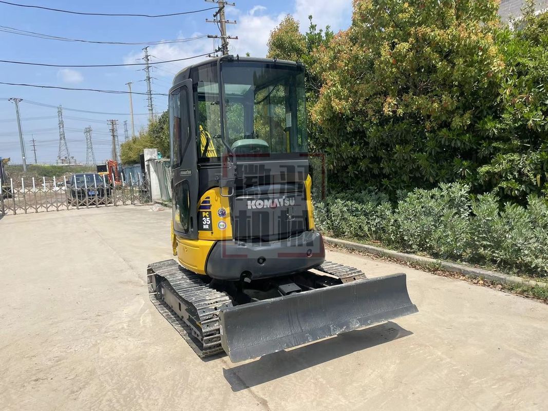 Máy đào mini cũ Komatsu PC35 với cabin máy đào nhỏ máy đào mini cũ để bán
