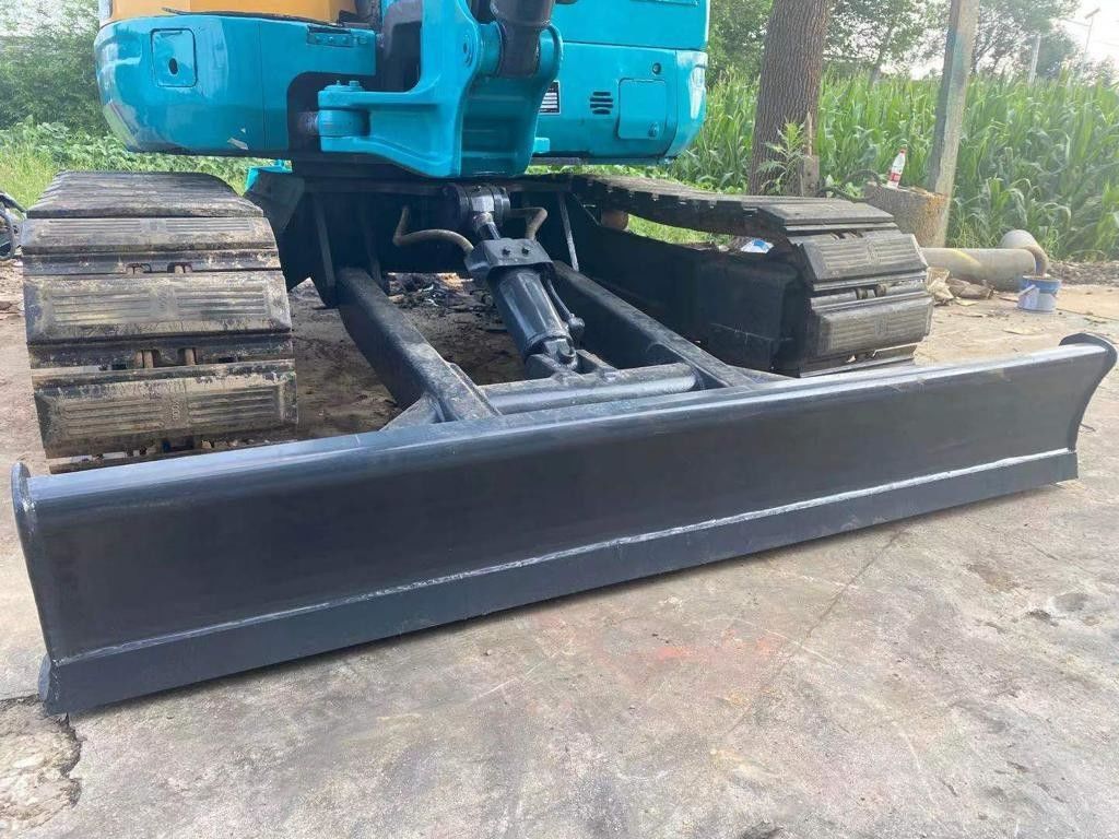 Máy đào Kubota KX155 cũ với tình trạng hoạt động tốt Máy đào Kubota KX155 cũ với giá tốt để bán