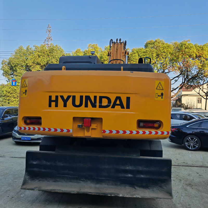 2.1m3 Capacity Bucket Used Wheel Excavator Chiếc máy đào xe cũ Hyundai 210 7