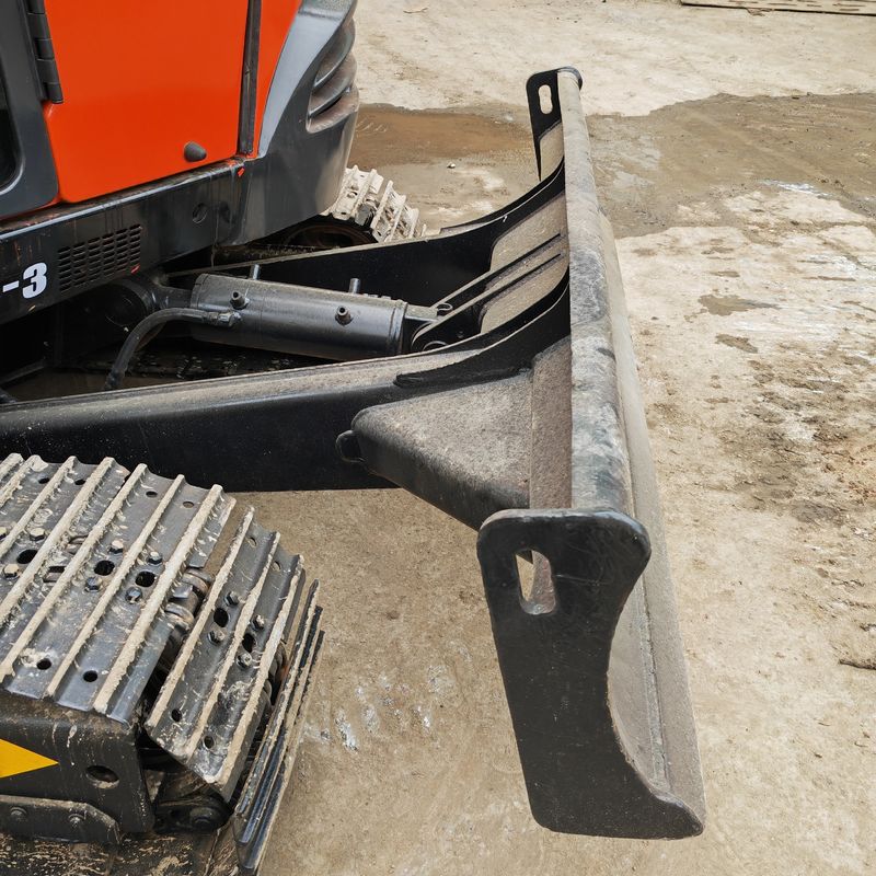sử dụng thợ đào kích thước trung bình kubota185/sẵn sàng để vận chuyển thợ đào cũ Kubota 185 bán