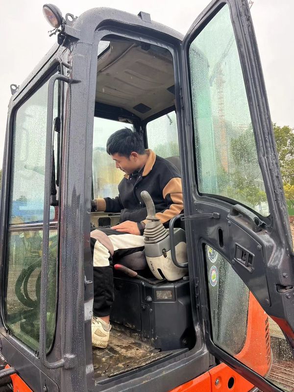5500kg Máy đào mini cũ Hitachi Zx50u Máy đào tay thứ hai Màu gốc