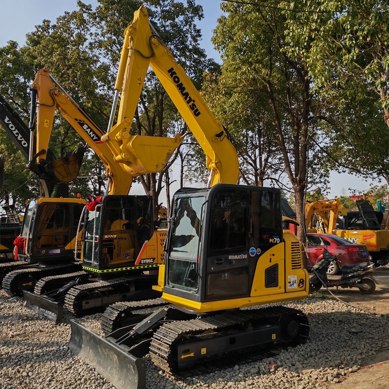 giờ làm việc thấp máy đào komatsu pc70-8/năng lượng cao máy đào Komatsu pc70-8