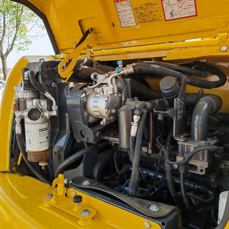 giờ làm việc thấp máy đào komatsu pc70-8/năng lượng cao máy đào Komatsu pc70-8