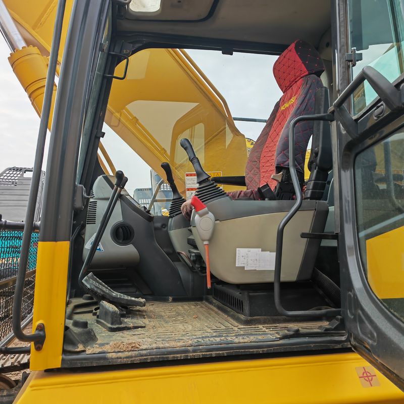 sơn gốc sử dụng máy đào komatsu pc240-8/động cơ công suất cao sử dụng komatsu pc240-8