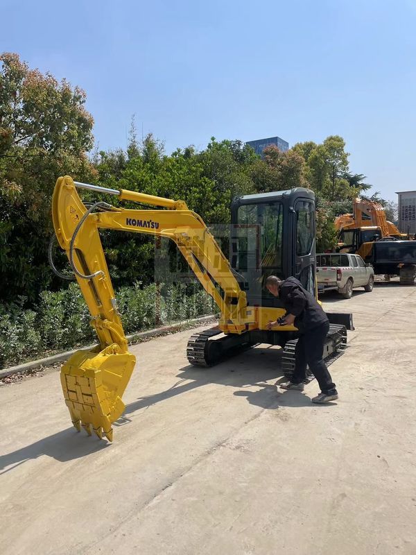Giá nhà máy cũ mini excavator komatsu pc40/năng lượng cao sử dụng máy đào Komatsu pc40