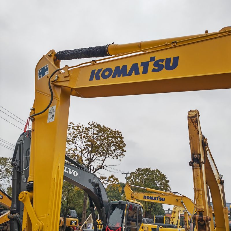 Màu gốc máy đào crawler cũ Komatsu pc240 bán với giá Leow