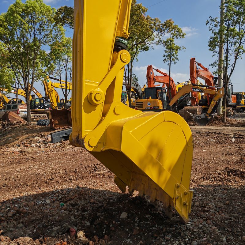 22 tấn máy đào cũ Komatsu Pc220 8 tay thứ hai màu gốc