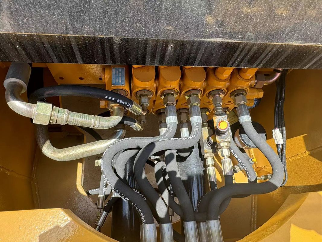 Máy chở lượm cũ Caterpillar CAT420F Máy chở lượm cũ cat 420f/ Nhật Bản máy chở lượm cũ trong tình trạng tốt