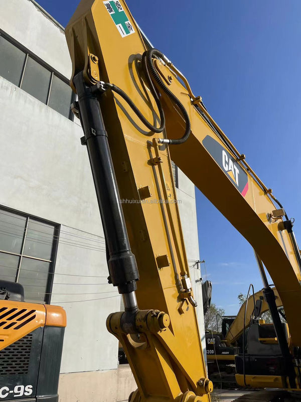 Caterpillar- Excavator nguyên bản CAT320d2 Digger CAT- 320d2 Tình trạng tốt Máy móc đất nặng