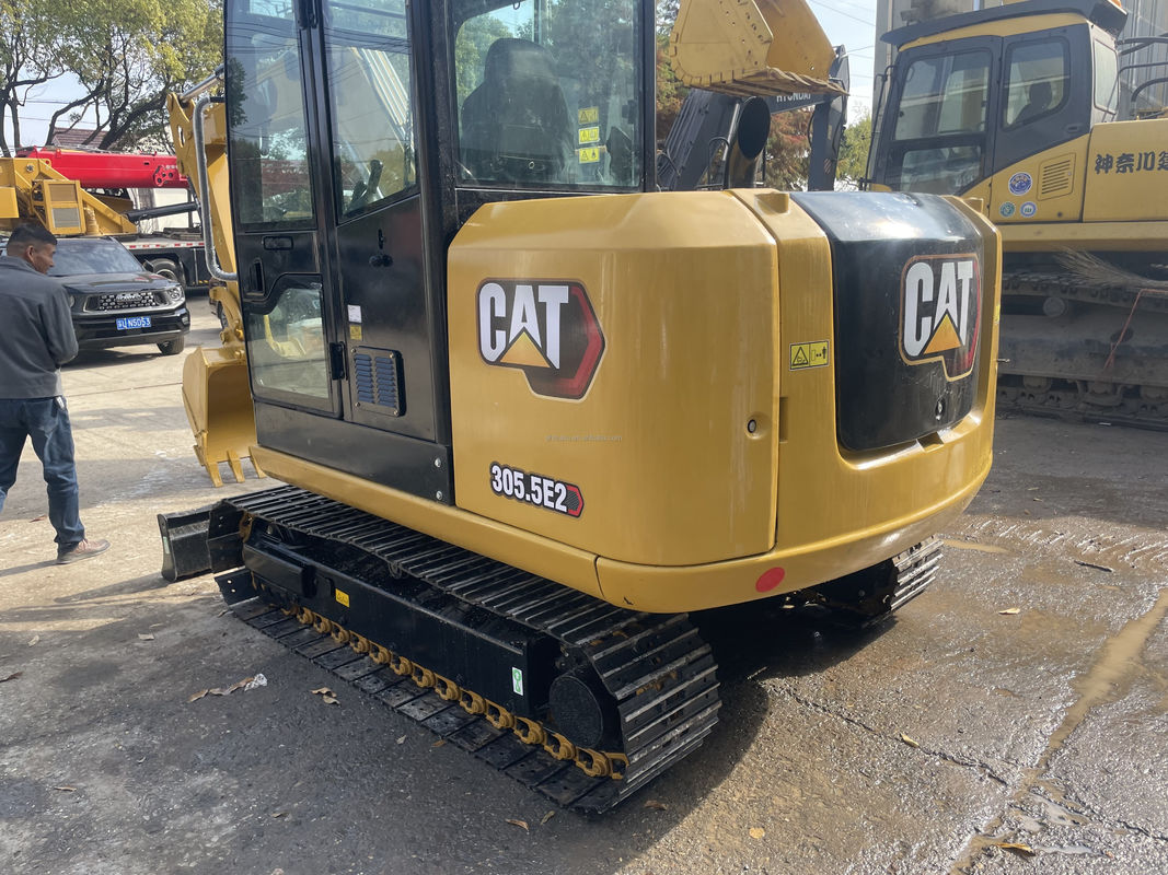5 tấn máy đào cũ CAT305.5E với giá rẻ được bán tại Trung Quốc